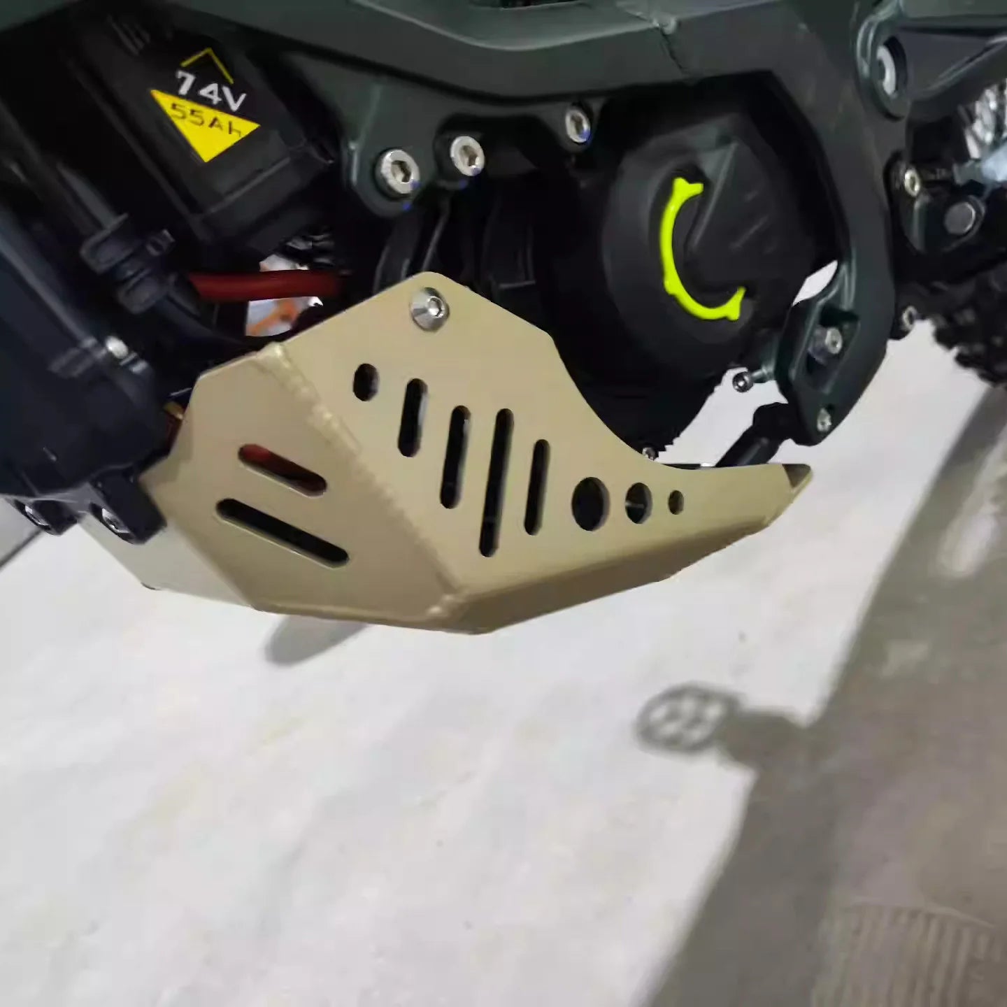 SURRON ULTRA BEE Skid Plate Electric Dirt bike Motorcycle Bottom Motor Armor Lightweight Aluminum Alloy Protects Skid Plate