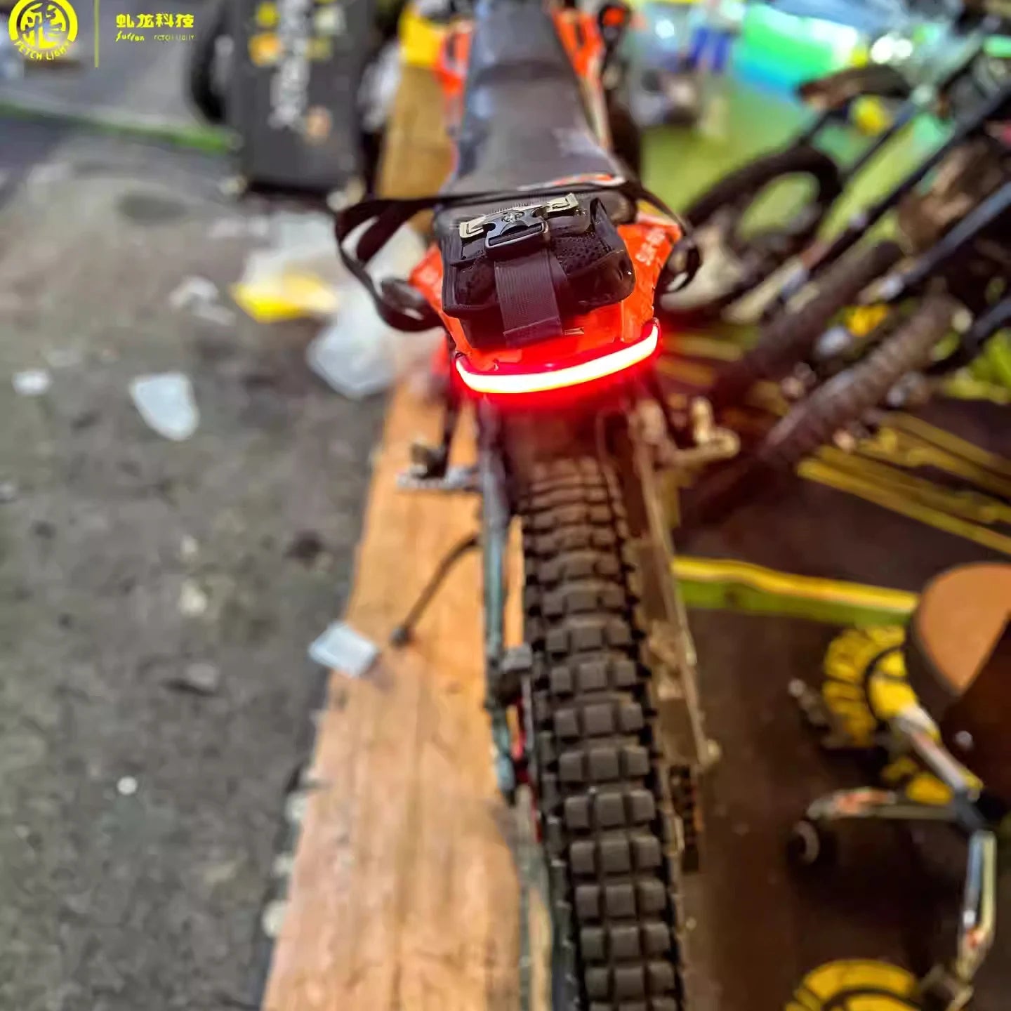 Surron Ultra bee Retrofit multi-function Rear tail light Brake lights/right and left turn signals/dual flashing lights UB lights