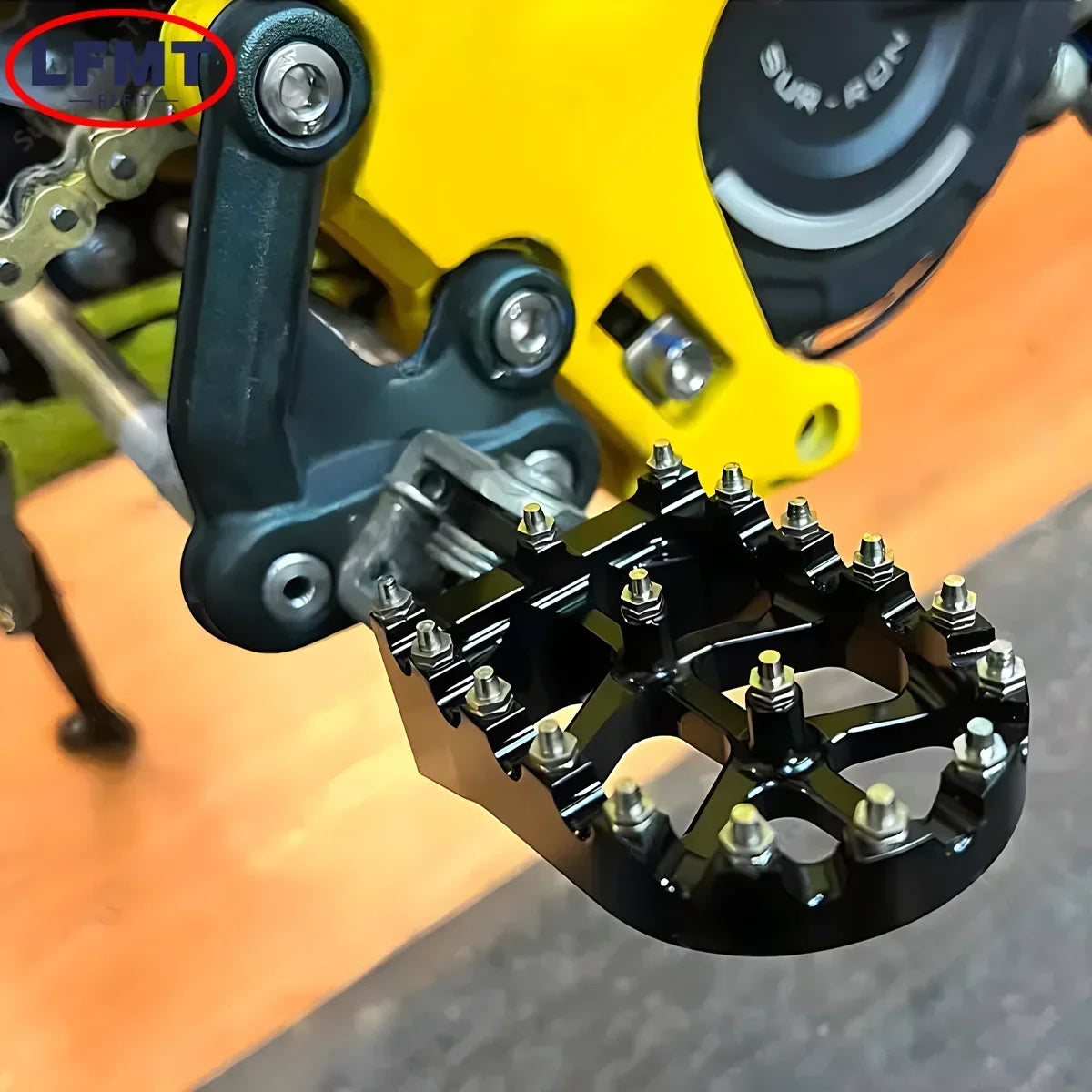 Motorcycle CNC Footpegs Foot Pegs Rests Pedals For Sur-Ron Surron Sur ron Light Bee S Light Bee X Off-Road Electric Foot Pedals
