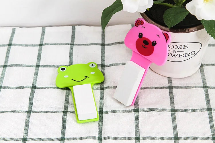 Cartoon Toilet Seat Handle Holder Sanitary Not Dirty Hand Toilet Lid Lifter Closestool Holder Toilet Lifter Bathroom Accessories